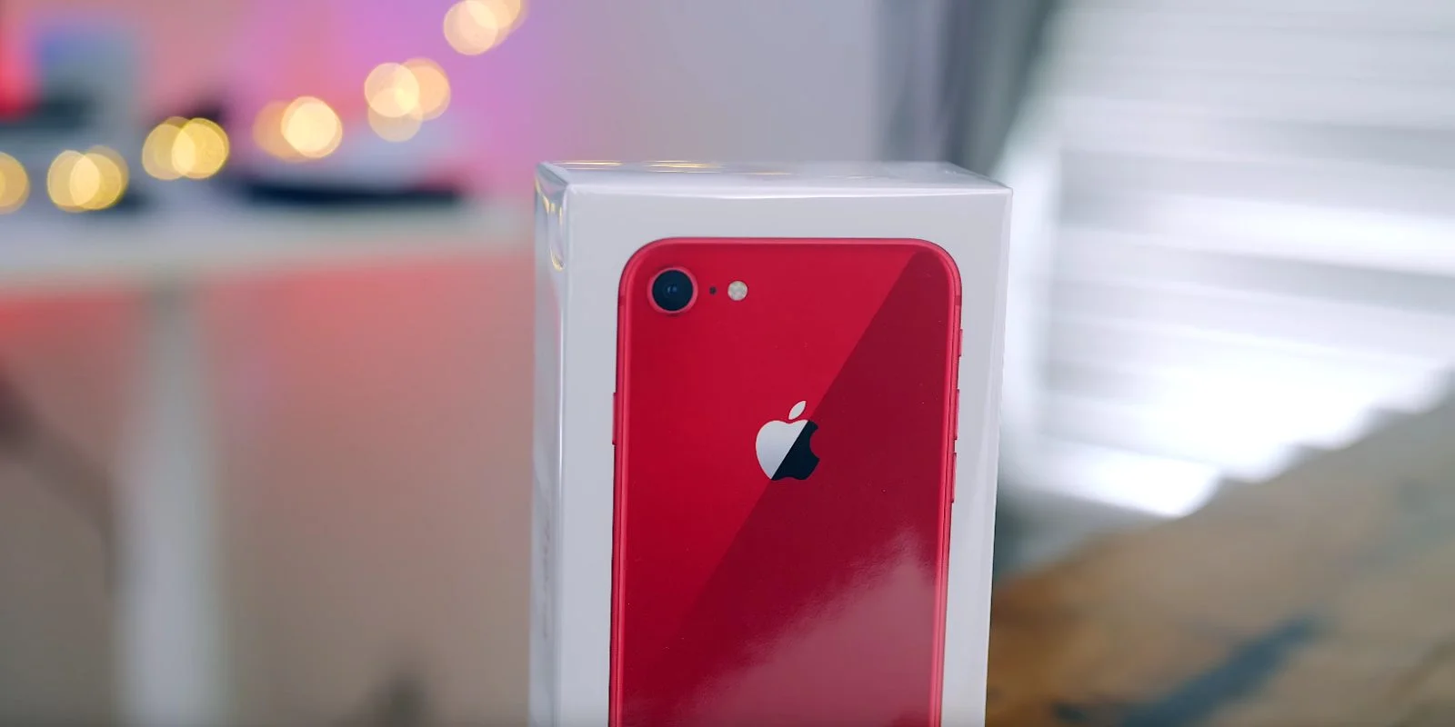 red iphone 8 top 01