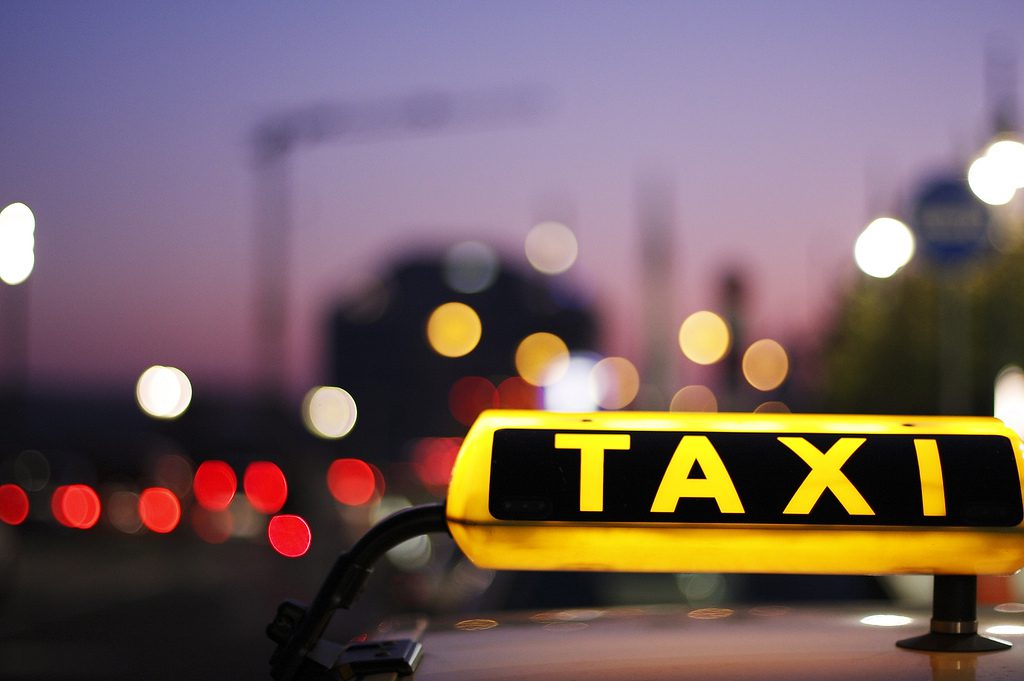 How Can You Effectively Use Uber-like App Development For Your Taxi Business?
