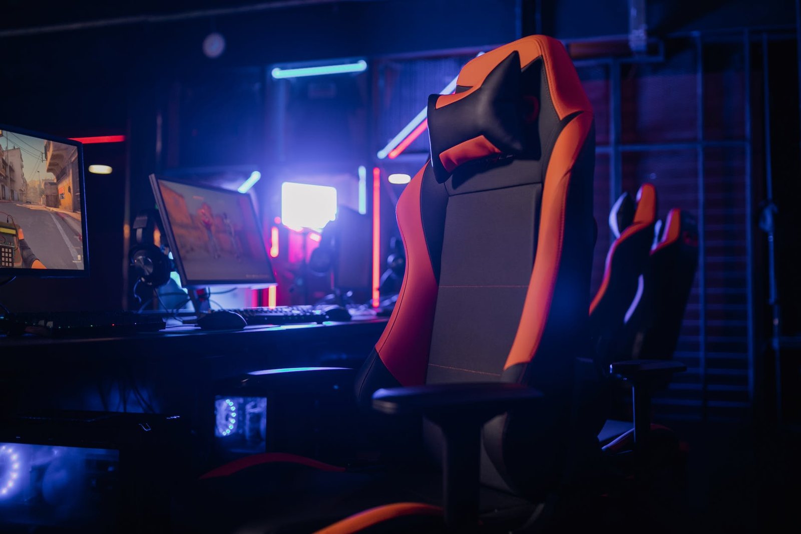 a leather gaming chair in front of the computer