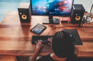 4K or 2K Monitor – Which Should I Go For Better Gaming Experience?