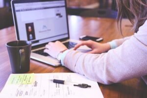 Popular Paradigms of Programming Easily Explained