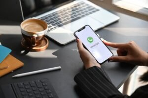 iOS App: How Can You Save Unsaved Messages on Whatsapp?