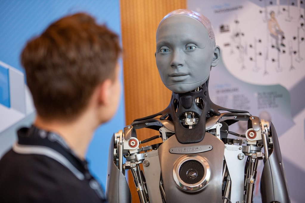 How AI is Enhancing User Experience in Modern Gadgets